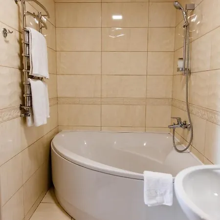 Argo Hotell 3*